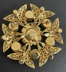 Vintage Celebrity Rhinestone Brooch Green Gold Tone Signed NY “GLOWS”