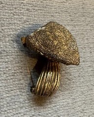 Vintage 1970’s Sterling Silver Vermile Signed Les Bernard Mini Mushroom Pin