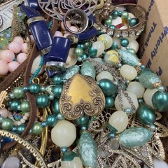 15+ Lbs Vintage To Now Craft Repair Tangled Junk Drawer Jewelry Lot