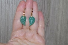 Vintage Genuine 14K GF Green Jadeite Jade Carved Leaf Hoop Earrings