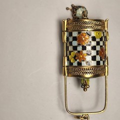 VINTAGE VERMEIL GOLD OVER SILVER ENAMEL ASIAN MEMENTO PENDANT – RARE – 1.5″