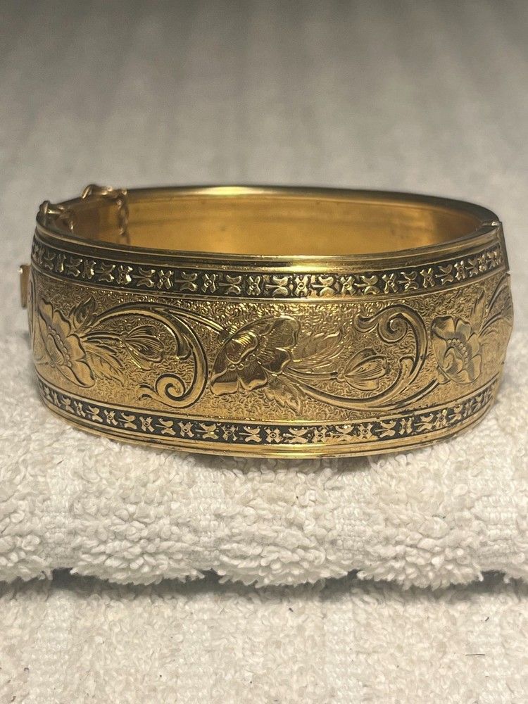 Antique 1930’s Victorian Revival Etched Hinged Bangle Wide Gold tone Bracelet
