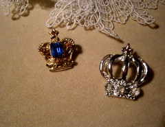 Vtg Crown Scatter Pins Clear Crystals & Blue Pink Rhinestones Lot of 2 Different