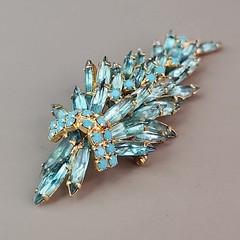 Vintage Rhinestone Brooch Clip Earrings Set Blue Waterfall Articulated Designer