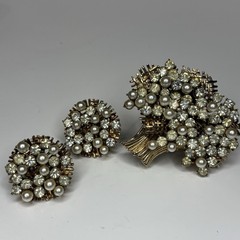 Vtg Francois Coro Rhinestone Pearl Tree Demi Parure Brooch Screw Back Earrings