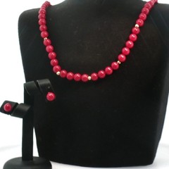 Vintage 14K Gold‑Marked Red Bead Necklace & Pierced Earrings Set – Classic