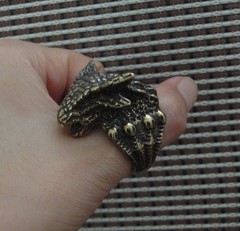 Solid Brass Fierce Dragon Claw Ring Vintage Style 21MM – US 11