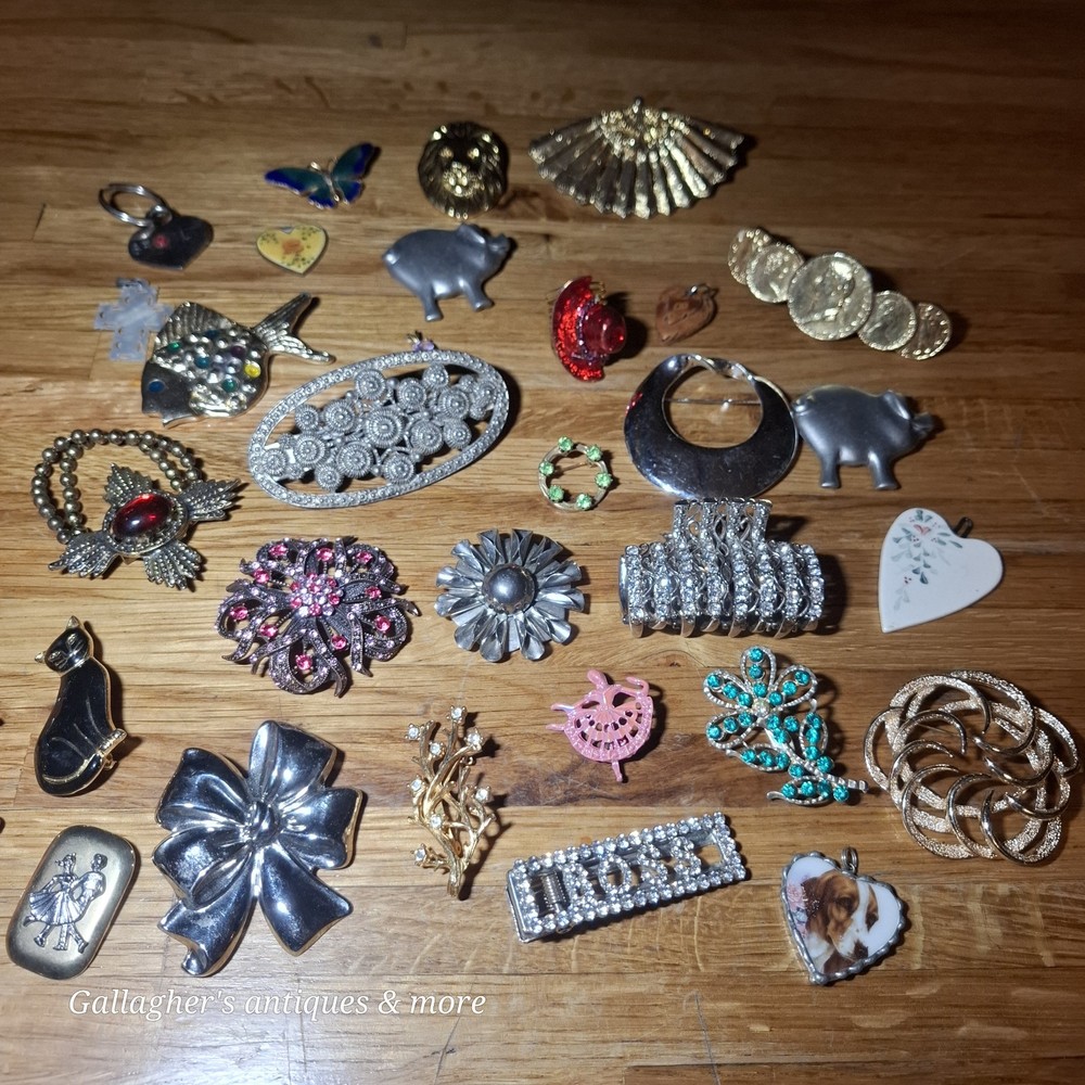 Vintage mixed Costume Jewelry brooch Lot + Etc Rhinestones Hair barrettes Charms