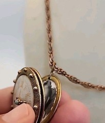 Vintage Gold Tone Faux Watch Locket Pendant Necklace SEE DESCRIPT. & PICS 26″