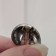 Vintage 1970s LISNER Floating Silver Tone Feather Clip On Earrings FORMAL RETRO