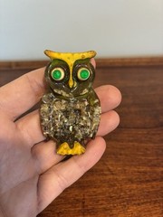 Vintage Mid Century Lucite Owl Brooch Pin 1970’s Big Green Eyes Retro New Clasp