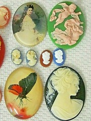 * SALE * VTG CAMEOS 3-D 40x30mm HUGE 16 LOT JEWELRY RESIN FINDINGS REPAIR CRAFTS