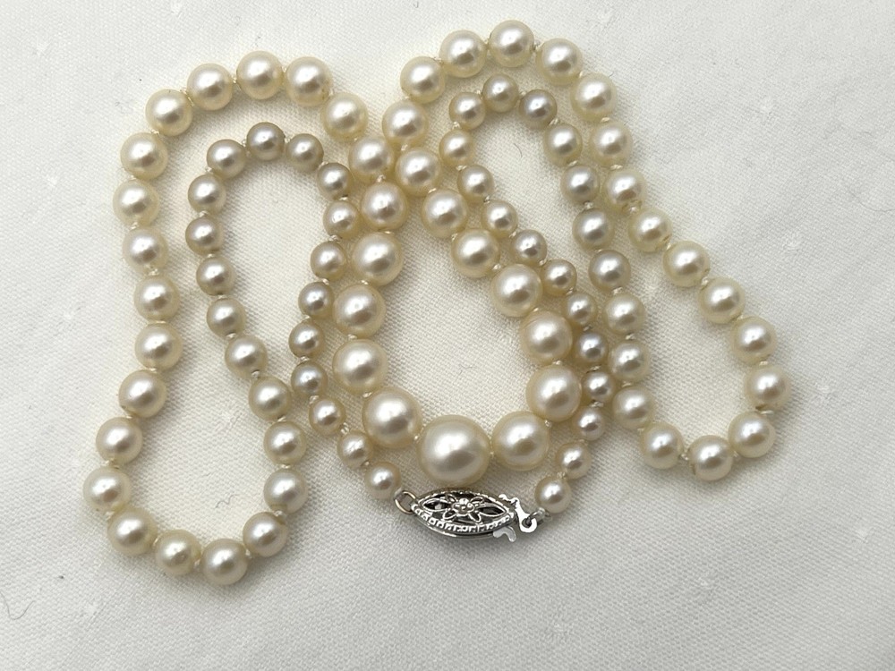 Vtg 18-1/4” Japanese Graduated Cultured Akoya Pearl Necklace 7.2-3.7mm 10k Clasp