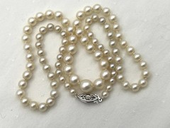 Vtg 18-1/4” Japanese Graduated Cultured Akoya Pearl Necklace 7.2-3.7mm 10k Clasp