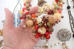 Vintage Jewelry Lot 21 Pc Necklaces Brooches Earrings Trifari Deco MOP Glass