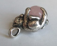 1in VINTAGE STERLING SILVER ROSE QUARTZ ORB CAT PENDANT POOLS OF LIGHT STYLE