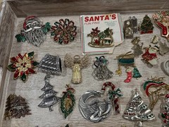 60 Vintage Christmas Tree Santa Angel Signed & Unsigned Pin Lot Brooches
