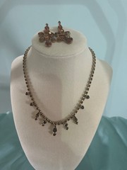 Modern Gold Tone Topaz Glass Rhinestone Fringe Necklace W/Matching Chand Earring