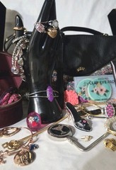 Grandma’s Estate; Jewelry, Trinkets, & Extra Fun Junk! Lot #89