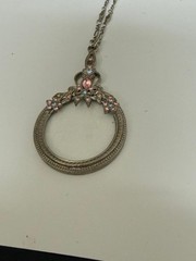 Vtg Pastel Pink Blue Rhinestone Magnifying Glass Jewelry Loupe Pendant Necklace