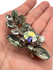 Vintage Smoky Gray AB Rhinestone Floral Spray Brooch Pin Silver Tone 3″ Unsigned