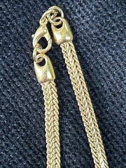 VINTAGE PARKLANE GOLD TONE & PURPLE LUCITE SWIRL & WIDE BRAIDED CHAIN NECKLACE