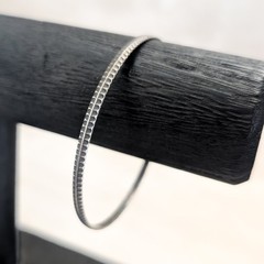 Vintage Bangle / Bracelet 8.5″ Ridged Dark Tones Thin Bangle Understated
