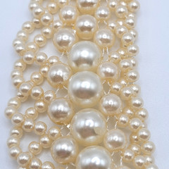 Faux Pearl Collar RBG Style Professional Old Style Elegance Necklace 18 Inch