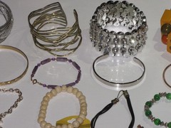 Alex And Ani 24K Electro Plated Lot Of 119 Silver Tone Rinstones Beaded Bangle