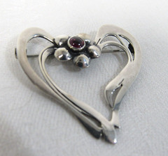 Sterling Silver & Garnet Open Heart Pin Art Nouveau1 5/8″ x 1 5/8″