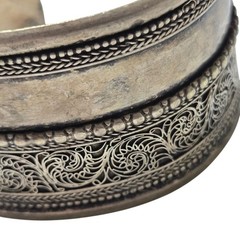 Antique Silver Tone Cuff Bracelet Intricate Filigree Design Fashion Jewelry