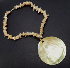 Natural Polished Shell Pendant MOP Abalone Irregular Chip Strand Vtg Necklace