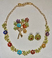 AUTHENTIC SWOBODA SET OF NECKLACE, BROOCH, EARRINGS – PERIDOT, MULTI-STONE!