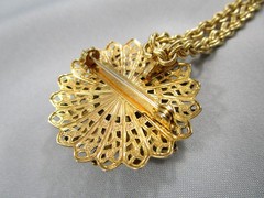 Vintage ACCESSOCRAFT Chain Porcelain Pendant Filgree Brooch Pin Necklace 836