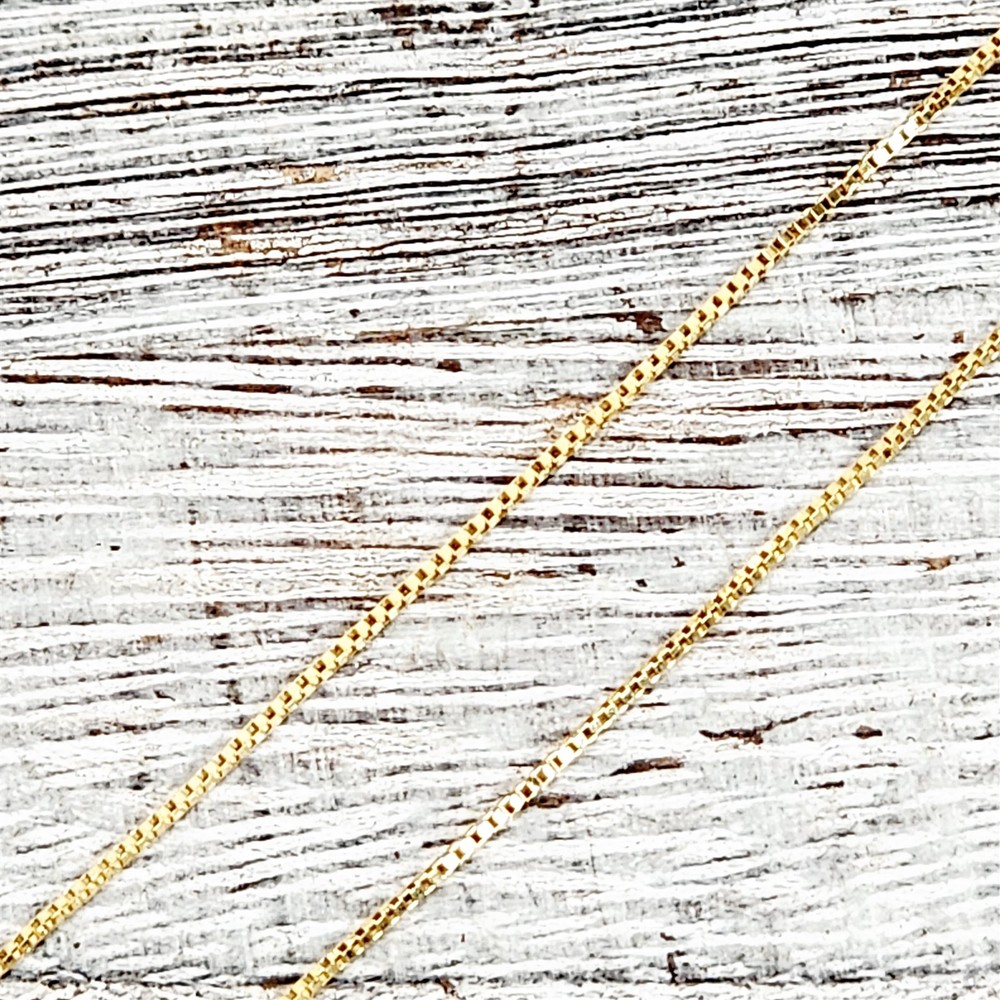 Vintage 14K Yellow Gold Thin .6mm Box Chain Link Necklace 21.5″ Staple Classic