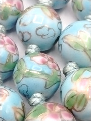 Vintage Hand Painted Faux Cloisonne Porcelain Bead Knotted Necklace Blue 25″