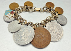 Vintage International Coins Heraldic Charm Chain Bracelet 6.5″