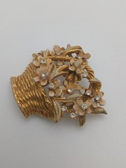 MY FAIR LADY BSK goldtone pink enamel clear stones SPRING flower basket brooch