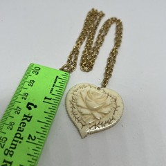 Vintage Hand Carved Rose Heart Pendant Gold Tone Chain 24” Necklace