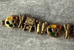 Slide Charm Bracelet Gold Tone Artist Painter Theme Paint Palette Easel Brushes