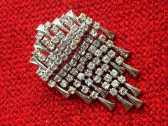 Vintage Brooch pin White stone glass 11 pendants USSR