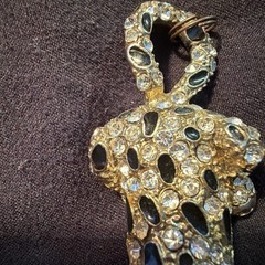Gold Tone Leopard Gemstone Pendant Old Pawn Green Gem E