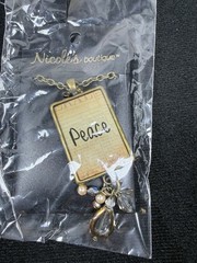 Necklace Glass/acrylic/ Antique Brass Plated Brass-finished Pewter