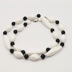Modern Art Deco Black & White Round and Geometric Spiral Bead Vintage Necklace