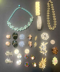 Vintage 18 Pieces LOT!! Signed Sarah Cov., Lisner, Trifari, Avon & W. Germany.