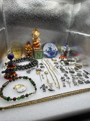 Junk Jewelry Lot Craft Vintage Miscellaneous Items Great Variety! – A