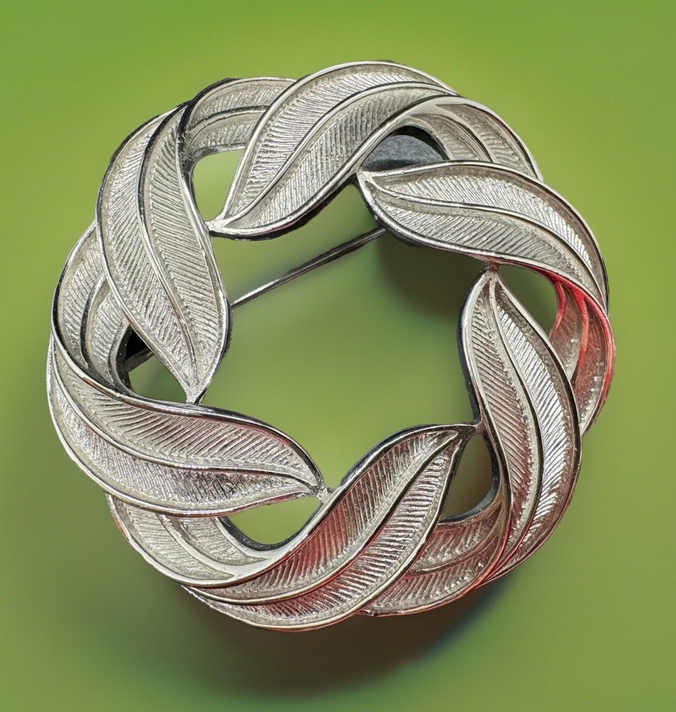 Vintage Crown Trifari Brooch Pin Silver Tone Laurel Wreath Leaves (1955-1969)