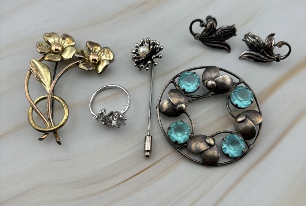 VINTAGE Jewelry Lot Sterling Silver UNIQUE Pieces Wear Resell Some Signed NICE