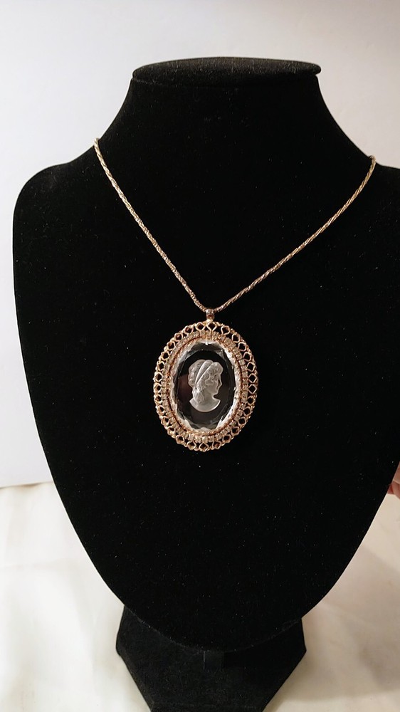 Necklace Carved Glass Cameo Warner Pendant Rhinestones Orig 23″ Chain Vintage