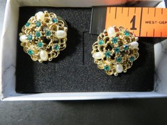 Vintage Simulated Emerald & Pearl Pierced Earrings